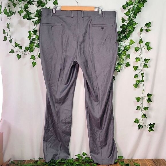 Kenneth Cole. Reation. Size 40. Classic Gray. EUC - Picture 5 of 8